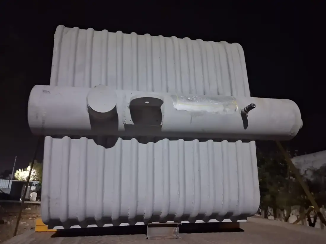 Insulated duct and vessel section after finishing